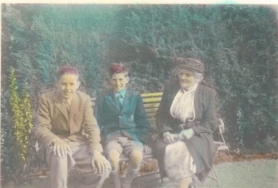 Zoom in derek-ted-and-gran-in-back-garden-76-sunny-gardens-road.jpg