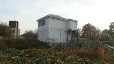 Zoom in neasdensignalbox.JPG